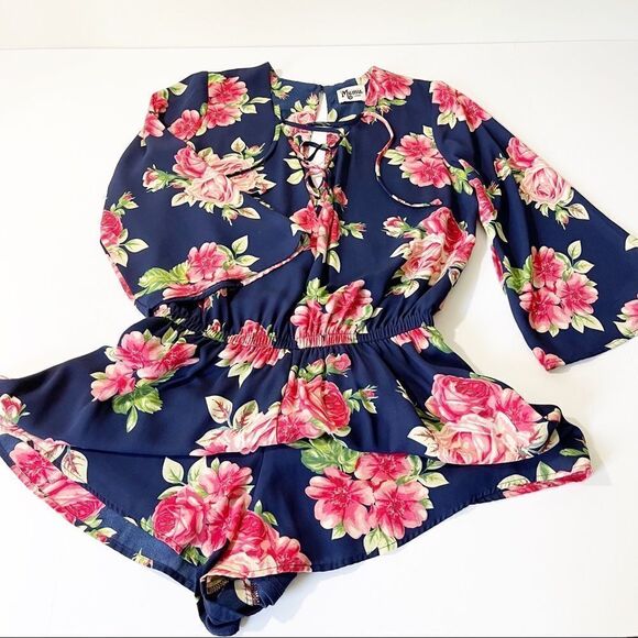 Show Me Your MuMu Floral Romper - Picture 1 of 4